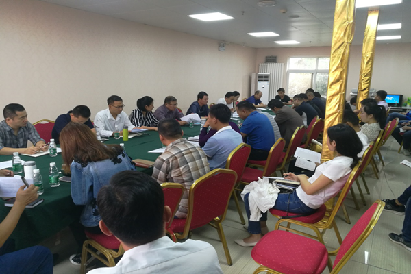 华体会体育网页版-华体会（中国）
召开西站路道路工程结算审计动员大会